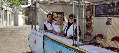گزارش تصویری ارائه خدمات پزشکی توسط هیات پزشکی ورزشی استان تهران به عزاداران حاضر در مراسم تشییع قائد امت