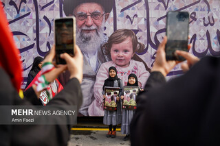 مراسم تشییع پیکر مطهر امام مجاهد شهید در تهران