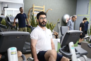 ارائه خدمات به ملی پوشان و پیشکسوتان ورزش در مرکز فیزیوتراپی ورزشی و توانبخشی فدراسیون پزشکی ورزشی