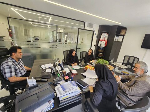 گزارش تصویری امضای تفاهم‌نامه اجرای طرح پایش سلامت کارکنان اداره کل ورزش و جوانان در هیات پزشکی ورزشی استان
