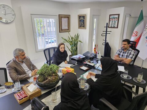 گزارش تصویری امضای تفاهم‌نامه اجرای طرح پایش سلامت کارکنان اداره کل ورزش و جوانان در هیات پزشکی ورزشی استان
