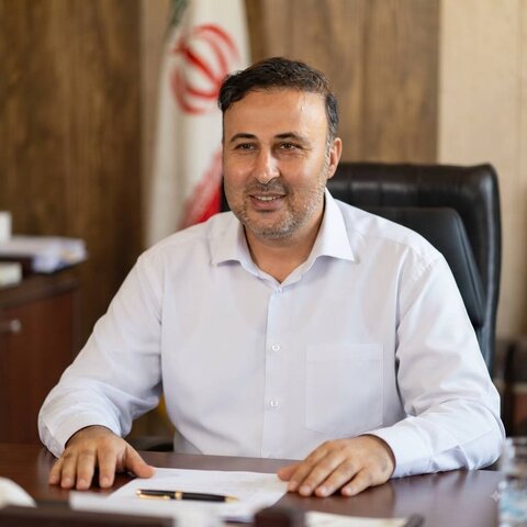 آزادگان سرافراز، قهرمانان واقعیِ میدان صبر و مقاومت اند.