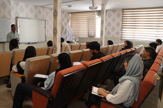 «روز اول دوره با آموزش نکات کلیدی و تخصصی پزشکیاری توسط دکتر مجتبی خان‌سوز شروع شد.»