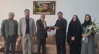 دیدار با خانواده شهید - چهار محال و بختیاری