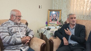 تجلیل رئیس فدراسیون پزشکی ورزشی از خانواده دو شهید والامقام
