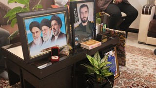 تجلیل رئیس فدراسیون پزشکی ورزشی از خانواده دو شهید والامقام