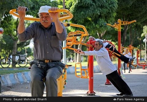 سلامت سالمندان  و فعالیت بدنی