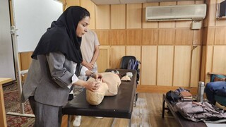 گزارش تصویری کارگاه عملی احیای قلبی‌ریوی و مدیریت آسیب‌های ورزشی در دومین روز دوره امدادگر ورزشی