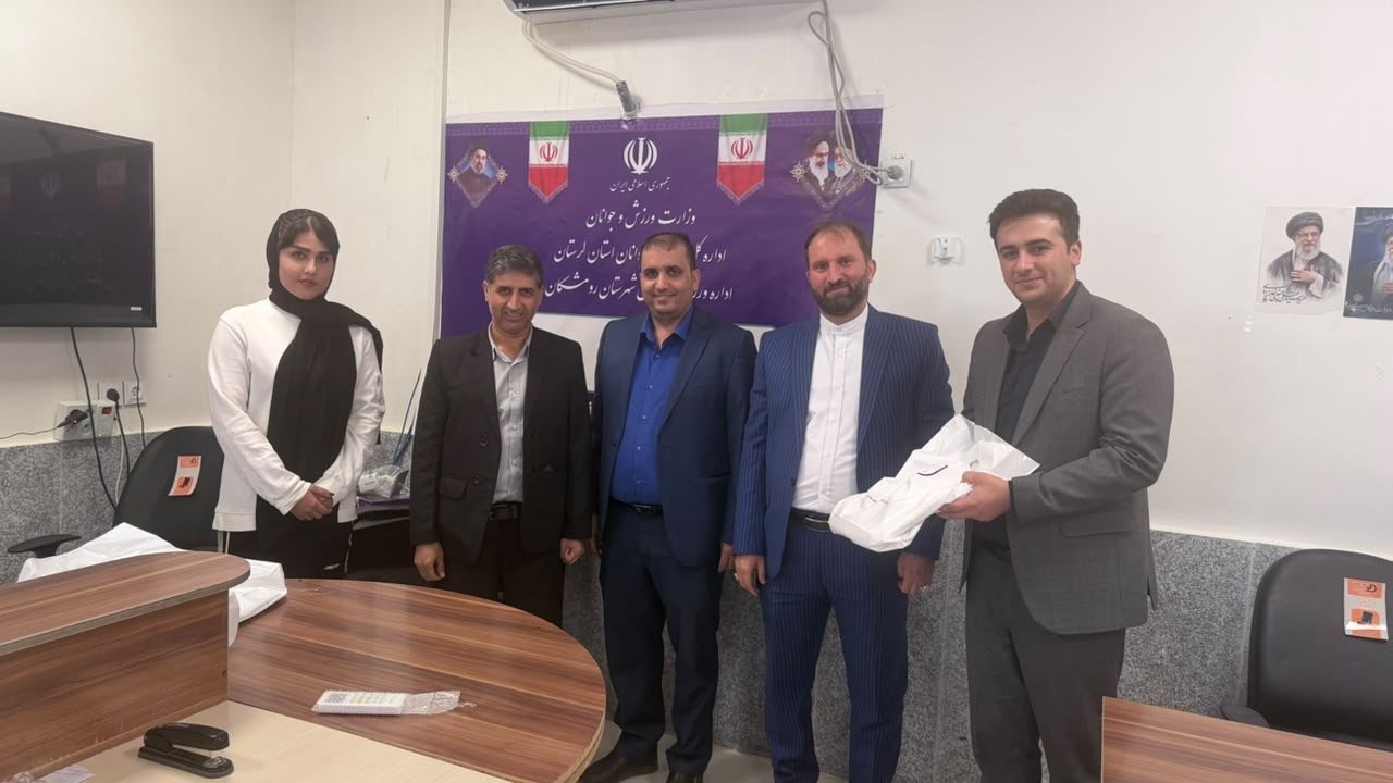 تجلیل از ۱۰ باشگاه ورزشی برتر کوهدشت و رومشکان/ پیشگامان جذب ورزشکار سازمان‌یافته تقدیر شدند