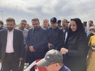 بازدید فرماندار و رئیس اداره ورزش و جوانان از ایستگاه رایگان تندرستی یزد