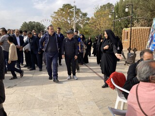 بازدید فرماندار و رئیس اداره ورزش و جوانان از ایستگاه رایگان تندرستی یزد
