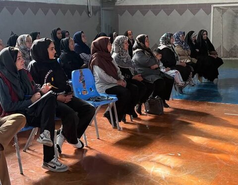 دوره آموزشی کمردرد مزمن - چهار محال و بختیاری